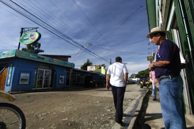 A view from the street in Monteverde.