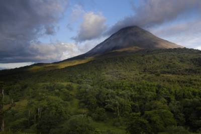 Volcano Arenal is bathed in perfect lighting.