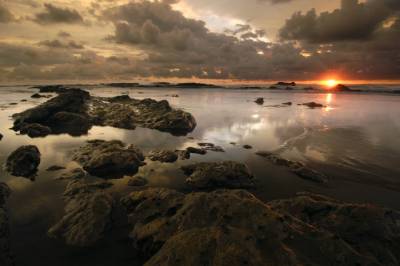 The rocks of Punta Mala