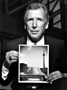 Arthur Erickson, famed Canadian architect
