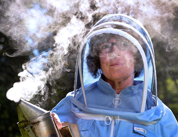 Franclyn Heinecke, beekeeper